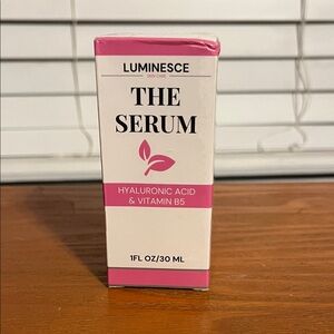 Luminesce The Serum - Hyaluronic Acid and Vitamin B5